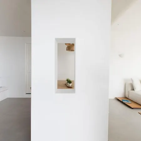 Villa Serendipity With 3 Bedrooms Walking Distance To The Beach! Platys Gialos (Mykonos)