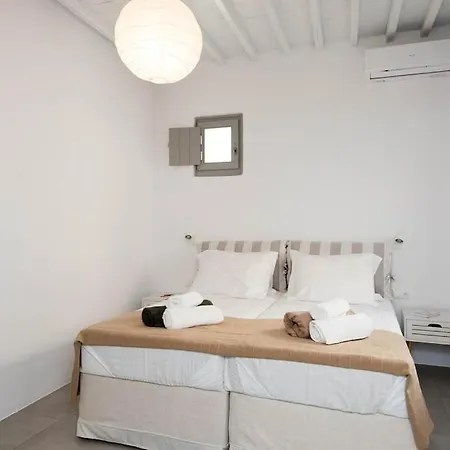 Villa Serendipity With 3 Bedrooms Walking Distance To The Beach!